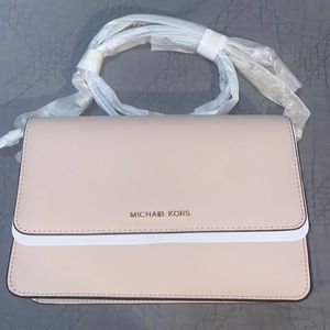 Michael Kors Daniela Large Saffiano Leather